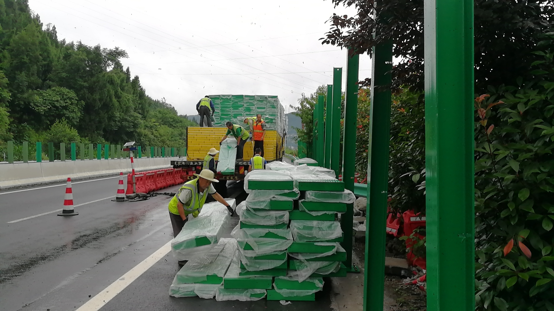 G85銀昆高速公路聲屏障