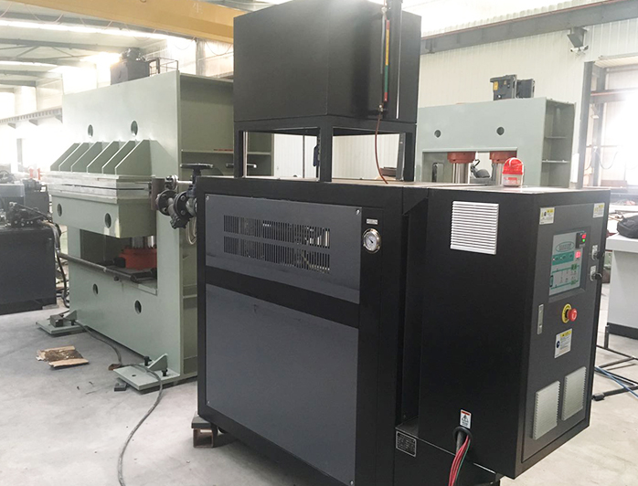 拼板機導熱油電加熱器——應(yīng)用案例