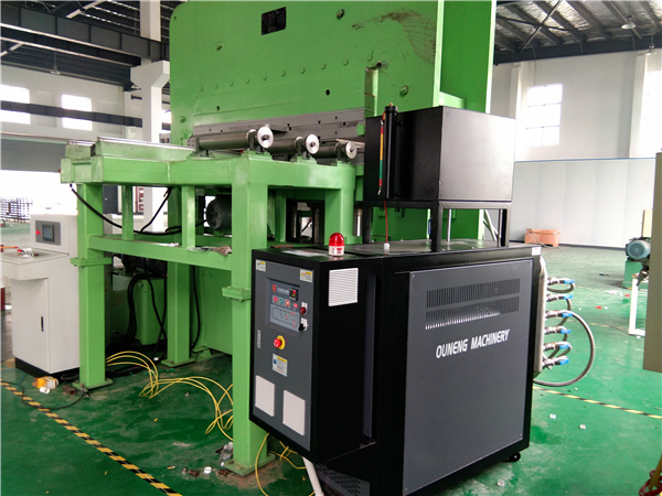 導(dǎo)熱油電加熱器的簡介