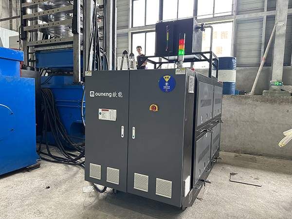 EVA發(fā)泡熱壓機(jī)控溫十二機(jī)一體模溫機(jī)