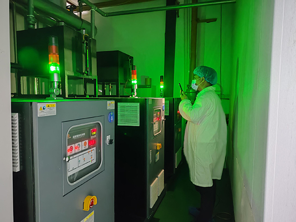 油炸車間裹衣筒控溫96KW模溫機(jī)——應(yīng)用案例 油炸車間裹衣筒控溫96KW模溫機(jī)——應(yīng)用案例