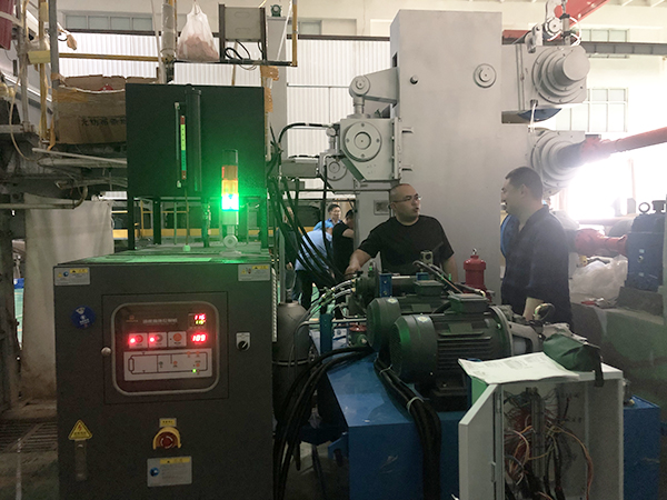 造紙生產(chǎn)輥筒控溫輥筒油溫機(jī)——應(yīng)用案例