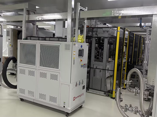 電子設備制造液壓站冷熱一體油溫機