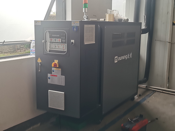 膠帶輥筒控溫標(biāo)準(zhǔn)水溫機(jī)——應(yīng)用案例